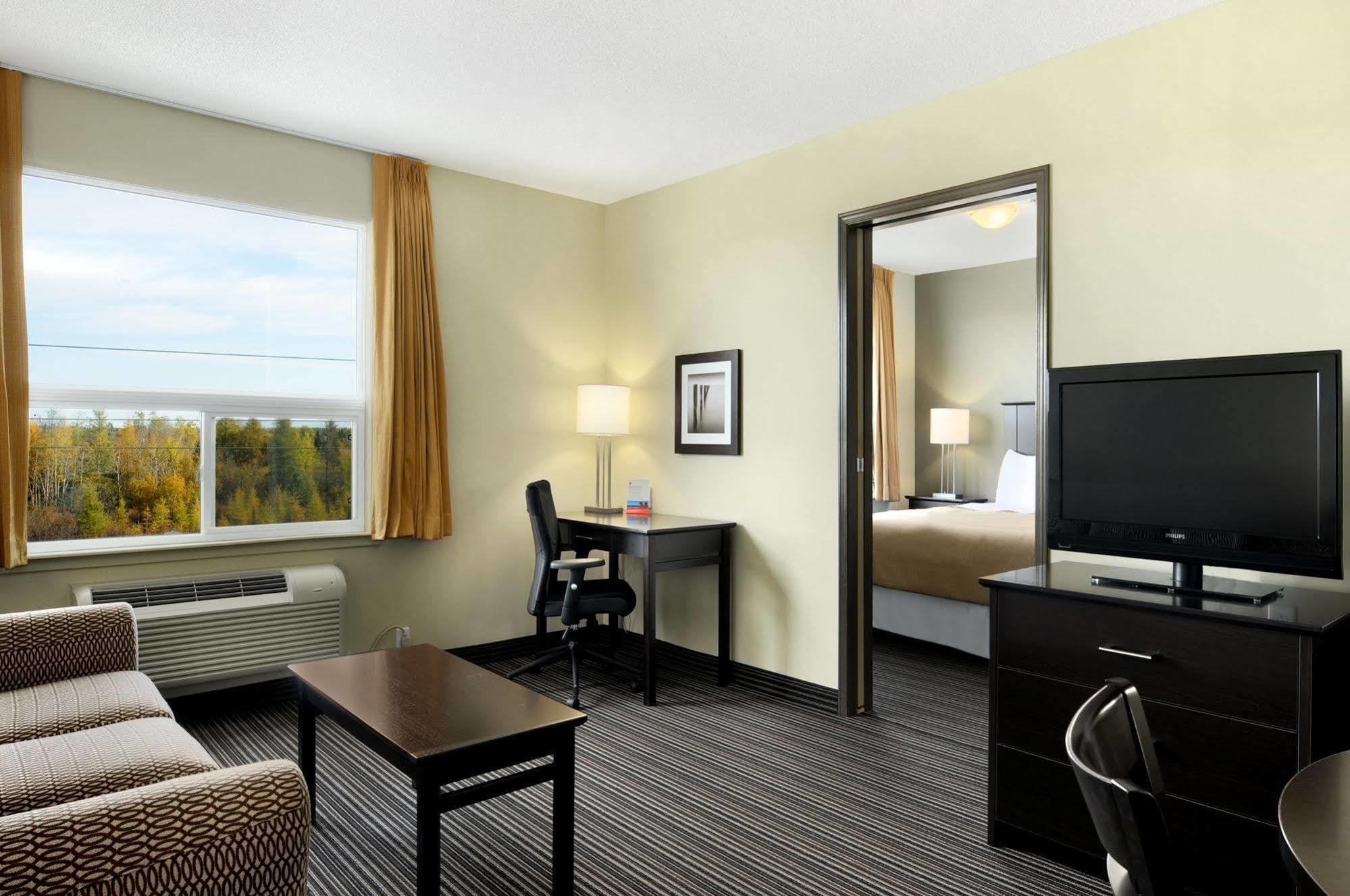 Super 8 By Wyndham Hotel